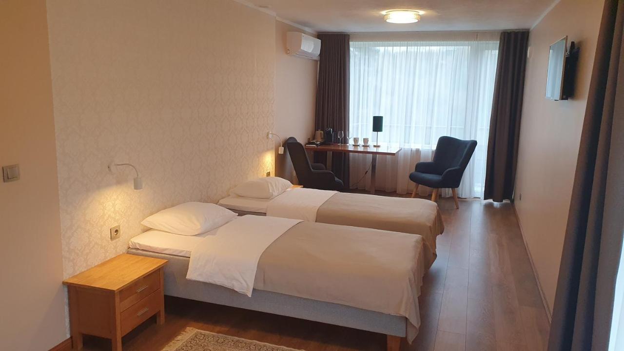 Kuetioru Puhkekeskus Hotel Koloreino ภายนอก รูปภาพ